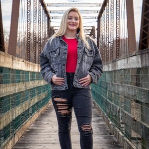 Meet your Posher, Emily